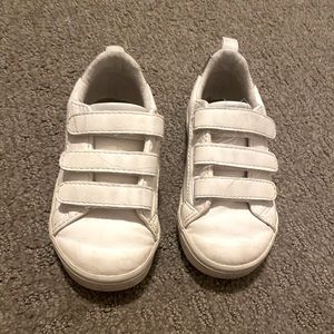 Toddler boy white sneakers sz8